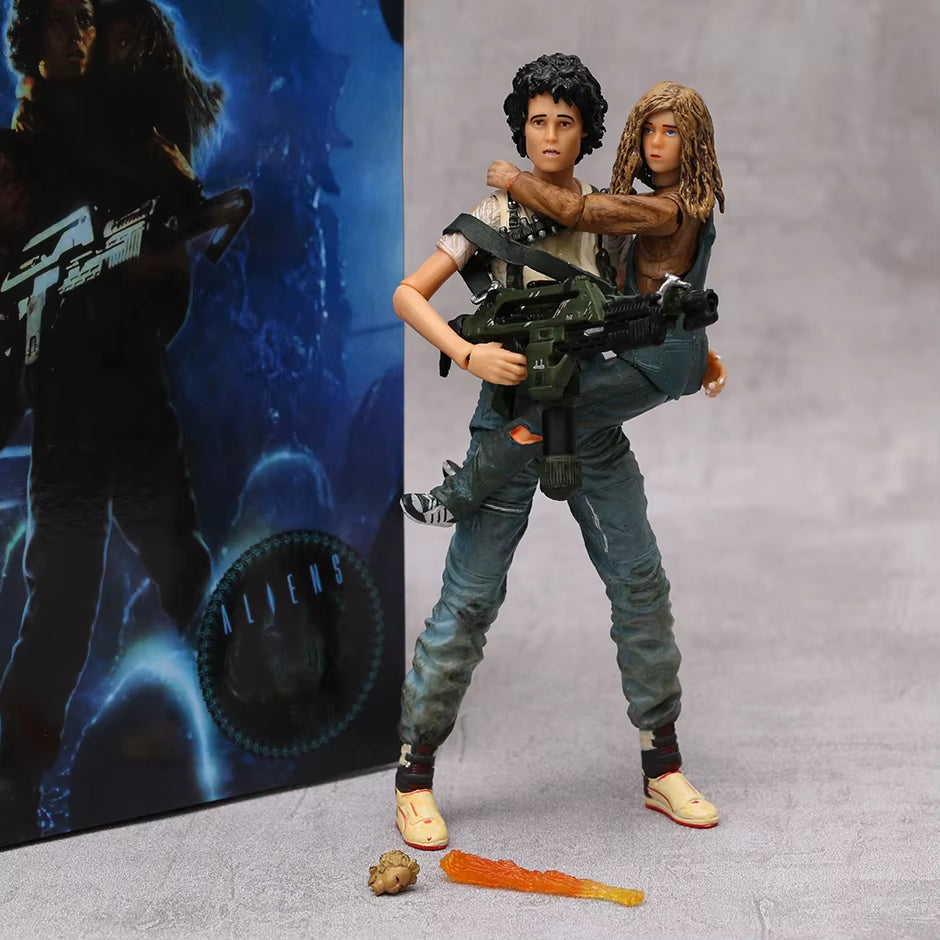 NECA Aliens Ellen Ripley Rescuing Newt Deluxe 7In Action Figure Set